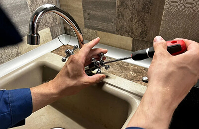 Замена смесителя Hansgrohe в ванной на Севастопольском проспекте
